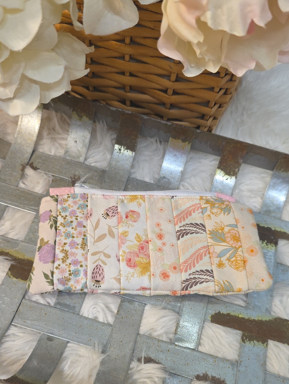 Pastel Floral Patchwork Cosmetic Pouch - Pink